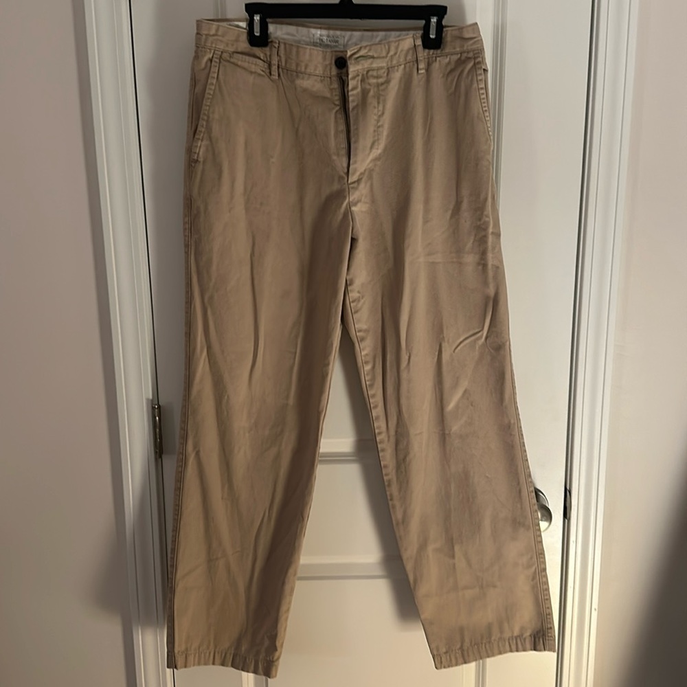 Men’s khaki pants size 34 x 32